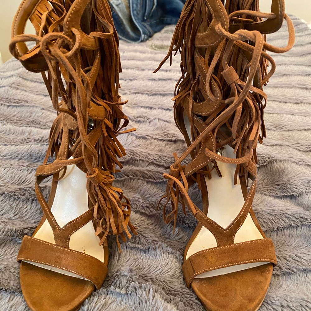 GUESS Fringed Heels - Picture 2 of 4